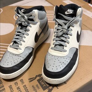 Nike Men’s Mid-Top Court Vision Sneakers - White/Gray/Black Size 10.5